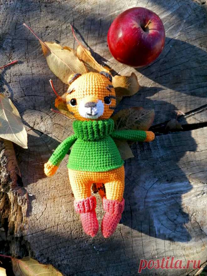 PDF Тигр Марк крючком. FREE crochet pattern; Аmigurumi animal patterns. Амигуруми схемы и описания на русском. Вязаные игрушки и поделки своими руками #amimore - тигр, тигрёнок, тигрята, котик, кот, котенок.