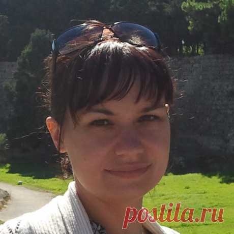 Если вы чувствуете опасность, стоит забыть о хороших манерах и задействовать всю свою силу и хитрость. Какие приёмы самозащиты могут использовать девушки и девочки, оказавшись лицом к лицу с насильником, рассказывает в гостевой статье Елена Мартынова.