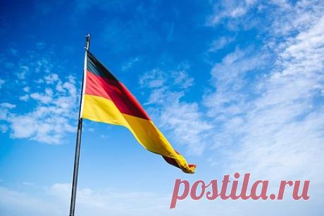 Стало известно о планах Германии закупить оборудование для защиты от БПЛА. Бундесвер планирует закупить дополнительное оборудование для защиты от беспилотных летательных аппаратов (БПЛА). Об этом сообщает Tagesspiegel. Источники газеты в кругах службы безопасности сообщили, что в последние месяцы над немецкими казармами были замечены подозрительные беспилотники.