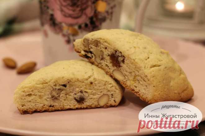 Рассыпчатое сливочное печенье с орехами и изюмом Шакарлотти Печенье Шакарлотти— незаконнорожденное дитя бискотти и шакар лохума. Мне всегда каза