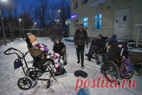 «Тащили в гору под руки». Кто доставляет инвалидов на освидетельствование?. Минтруд и Минздрав России хотят упростить оформление инвалидности: 250 обследований исключить, и еще 250 сделать заменяемыми.