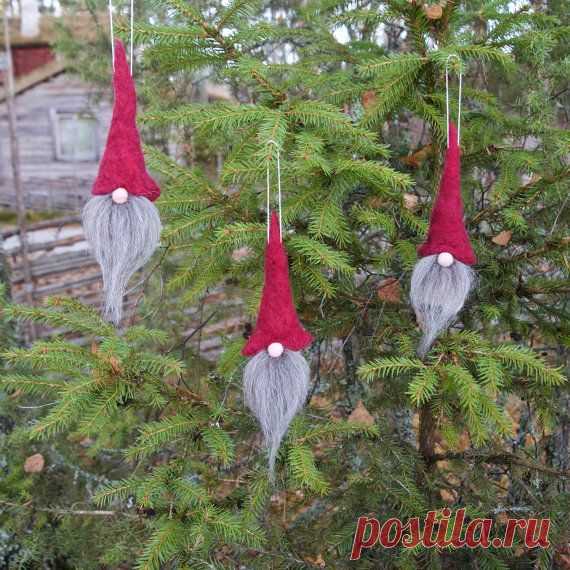 Swedish tomte ornaments MADE TO ORDER jultomte by HanniesHantverk