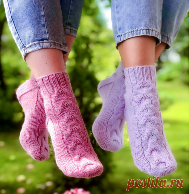 Носки с красивым узором спицами - KNITTLY.ART