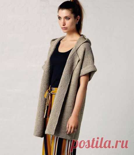 Кардиган с капюшоном и короткими рукавами