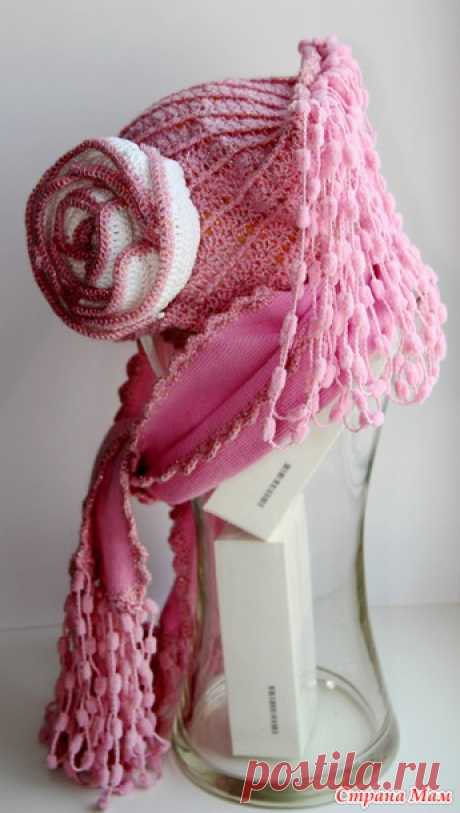 *Шапочка с помпонапи и цветком - Все в ажуре... (вязание крючком) - Страна Мам