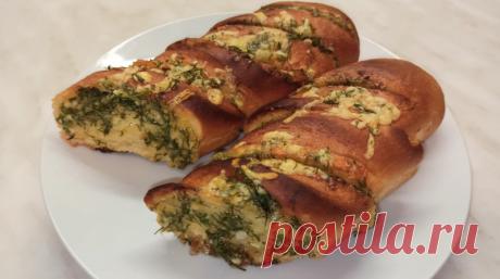 Вкусная и сытная закуска! Хрустящий батон с сыром,маслом и чесноком в духовке — Кулинарная книга