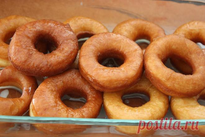 Пончики дрожжевые.