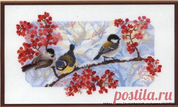 Синички и ягоды калины. Вышивка крестом..