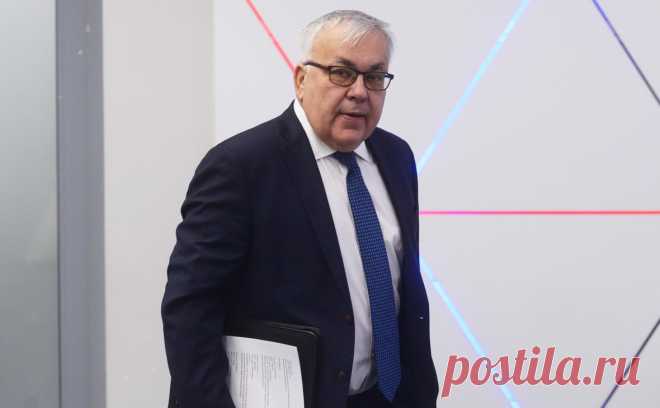Захарова адресовала президенту вопрос о назначении нового посла в Турции. Решения о назначении послов России принимает президент, этот вопрос находится в его компетенции, заявила официальный представитель МИД России Мария Захарова, комментируя сообщения о назначении на должность посла в Турции замминистра иностранных дел Сергея Вершинина.