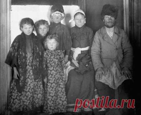 Почему родительское проклятие считается самым опасным Православная церковь признает существование такой вещи, как проклятие. Самой сильной его разновидностью считается проклятие родительское. Оно особенно опасно, так как между нами и нашими родителями с …