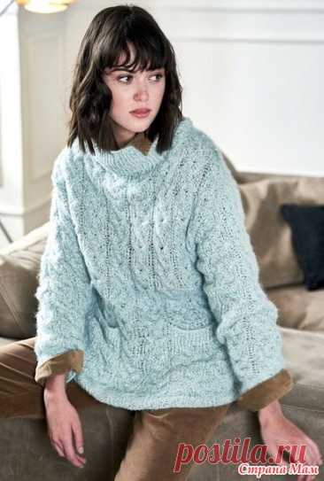 Светло-голубой свитер с крупными косами широким воротом и карманами. Спицы. - ВЯЗАНАЯ МОДА+ ДЛЯ НЕМОДЕЛЬНЫХ ДАМ - Страна Мам
