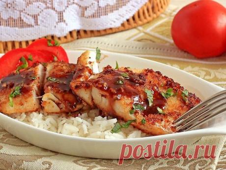 ⠀
Филе судака под маринадным соусом
⠀
Судак в хрустящий корочке под остро-сладким пикантным соусом понравится любителям экзотических вкусов и домашним гурманам.
⠀
⠀
Ингредиенты:
⠀
Соус: 
Соевый соус - 3 ст.л. 
Мед жидкий - 1,5 ст.л. 
Соус чили сладкий - 1 ст.л. 
Мирин или рисовый уксус - 1 ст.л. 
Лимонный сок - 1 ст.л. 
Чеснок - 3 зубчика 
Кориандр - 0.25 ч.л. 
Паприка - 0.25 ч.л. 
Основное: 
Судак - 450 г 
Масло растительное - 4 ст.л. 
Сухари панировочные - 3 ст.л. 
Соль ...