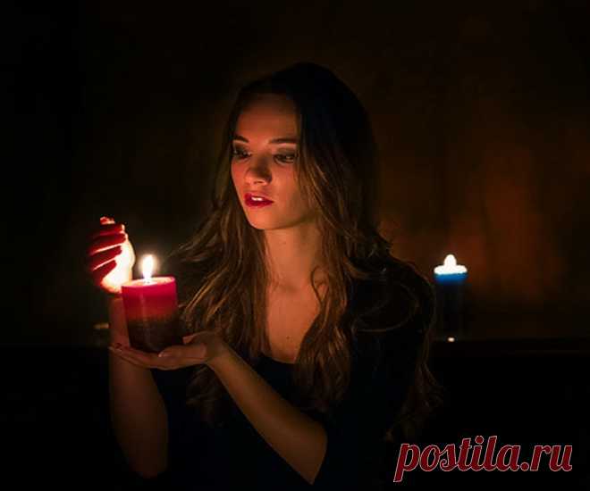 Онлайн консультация бесплатных гадалок, ясновидящих, экстрасенсов, тарологов, астрологов Бесплатные гадалки и ясновидящие - онлайн гадания на все случаи жизни. Карты Таро, Руны, книга вопросов и ответов, цыганский расклад