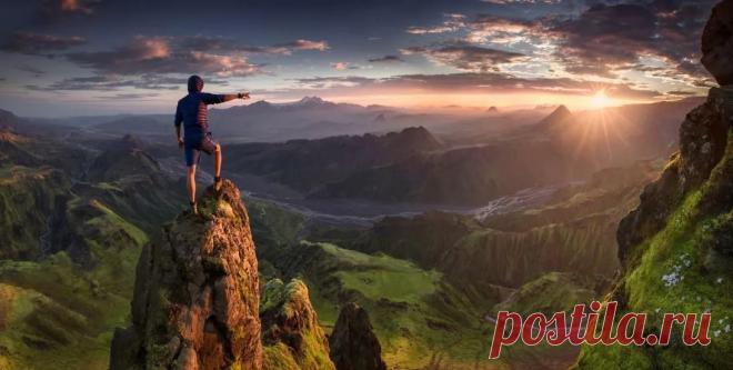 мужчина смотрит вверх край земли: 10 тыс изображений найдено в Яндекс.Картинках