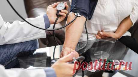 Названа простая привычка, защищающая от деменции Neurology: контроль кровяного давления снижает риск развития деменции.