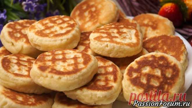 Быстрое Печенье без духовки. Хит для Дачника! - запись пользователя kalnina в сообществе Болталка в категории Кулинария Печенье на сковороде. Это просто находка. Получается невероятно вкусное, и простое в приготовление. Выручит, когда жарко и не хочется включать духовку. Вкус очень нежный, напоминает творожную выпечку. ИНГРЕДИЕНТЫ  Яйцо – 1 шт.Сметана – 3 ст.л.