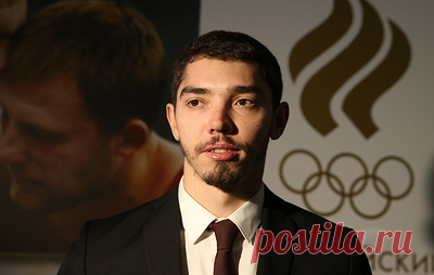 Чемпион мира 2013 года в прыжках в длину Меньков заявил о планах на время стать спринтером. Также легкоатлет сообщил, что не собирается завершать спортивную карьеру