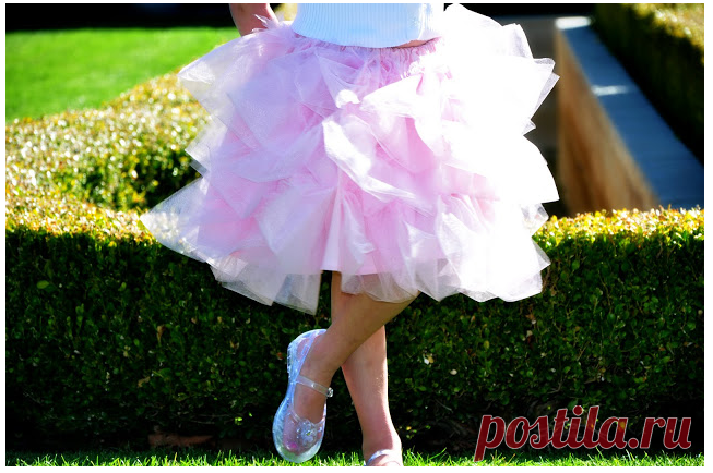 Нарядное платье крючком + юбка из фатина