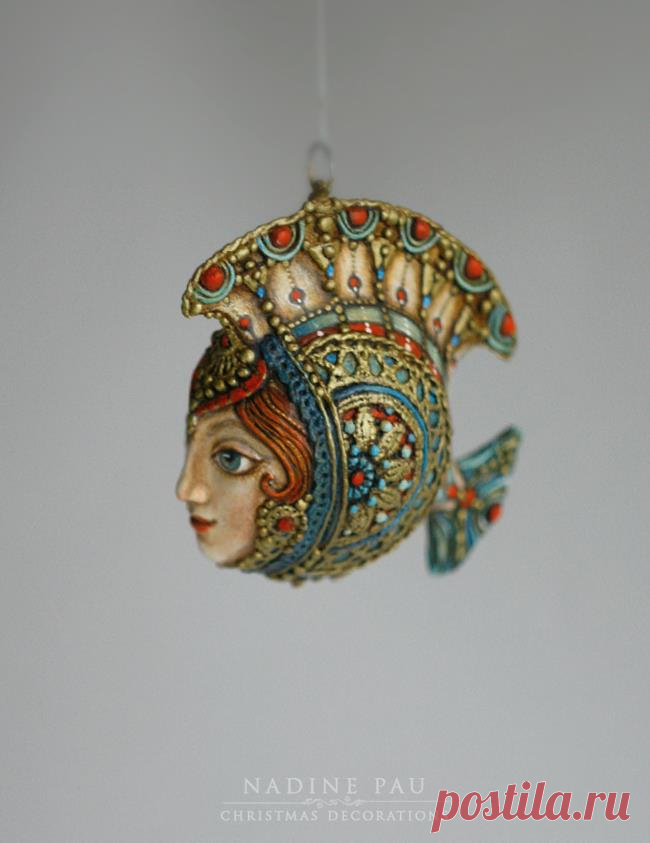 Nadine Pau - masks, dolls and ornaments.