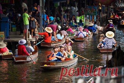 В Таиланде предупредили туристов о подстерегающей в стране опасности. В Таиланде в 2023 году ожидается рост числа случаев заболевания малярией в 3 раза, лихорадкой Денге — в 4,5 раза. Генеральный директор департамента Тарес Крассанайравивонг подчеркнул, что в 2022 году в Таиланде было зарегистрировано 10,1 тысячи случаев малярии и 45,1 тысячи случаев лихорадки Денге.