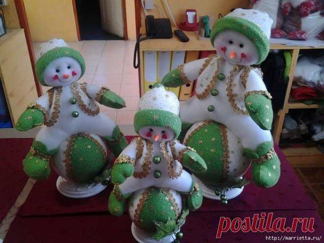 Новогодний снеговик на снежном шаре. Выкройка