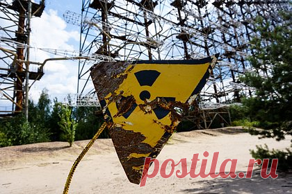 В Тернопольской области опровергли взрыв боеприпасов с ураном. Глава Тернопольской областной военной администрации (ОВА) Владимир Труш опроверг информацию о взрыве в Тернополе боеприпасов с обедненным ураном. «Это фейк... Заявляю официально: никакие боеприпасы во время ракетной опасности с обогащенным ураном, с обедненным ураном не взрывались», — заявил он.