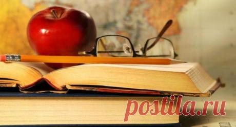 Тусовка зубрилок | Одиннадцать советов для успешного выполнения курсовой работы.  Не забывайте о том, что современные преподаватели не хуже вашего владеют компьютером и программами для проверки плагиата. Не перекачивайте из Интернета готовые абзацы, перефразируйте их. Достаточно изменить несколько предложений и слов. Этим вы избежите не очень приятных моментов при защите.