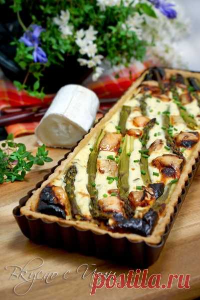 Киш с аспержи и козе сирене