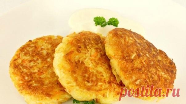 Капустные котлеты 

ИНГРЕДИЕНТЫ 
1 кг капусты 
1 луковица 
0,5 ст. манной крупы 
0,5 ст. муки 
2 зуб. чеснока 
зелень(у меня укроп) 
растительное масло для жарки 
панировочные сухари 
соль по вкусу 
специи по вкусу 

КАК ПРИГОТОВИТЬ 
Капусту разрежьте на 4 части и приварите в подсоленной воде минут 8-10. 

Откиньте капусту на дуршлаг,пропустите через мясорубку и отожмите, чтобы удалить воду. 

На мелкой терке натрите лук и пропустите чеснок через пресс- чеснок. 

Укроп мел...