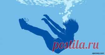 В 10% случаев догадаться, что ребенок ТОНЕТ, невозможно! Вы обязаны это знать! 

Мужчина спрыгнул с пирса прямо в одежде и очень быстро поплыл прямо к парочке, плескавшейся между своим катером и берегом, пишет A Mighty Girl.
