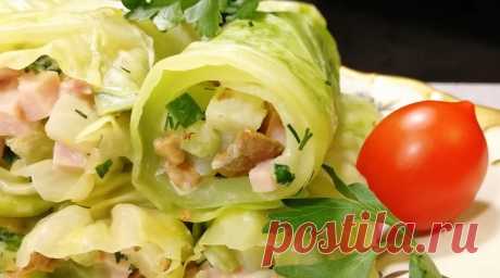 Вкусный салат-закуска: необычная подача в капустных листьях