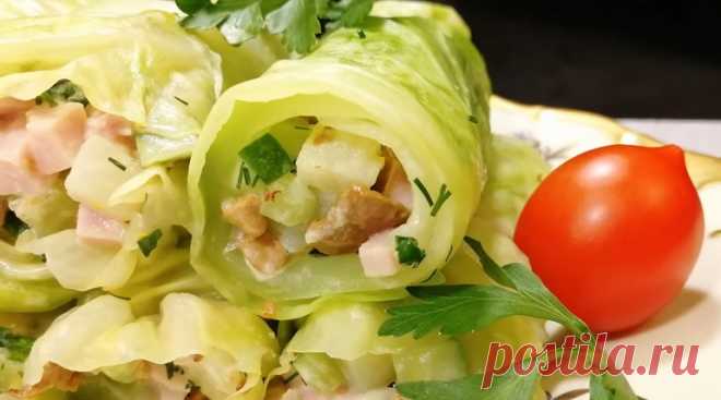 Вкусный салат-закуска: необычная подача в капустных листьях