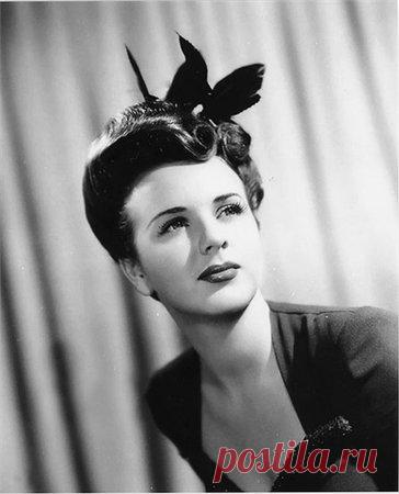 Дина Дурбин. Сказочная фея Голливуда | ЗВЕЗДЫ МУЗЫКАЛЬНОГО КИНО | МУЗЫКА КИНО | Культура. Искусство. История | OrpheusMusic.Ru