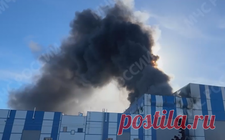 При тушении пожара на заводе в Карелии взорвался газовый баллон. Газовый баллон взорвался при тушении пожара на судостроительном заводе в Петрозаводске, сообщает ТАСС со ссылкой на карельское управление МЧС.