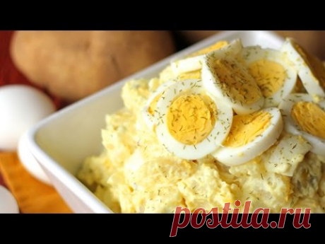 Бесподобно вкусный салат из картофеля, который с легкостью может заменить сытный ужин!