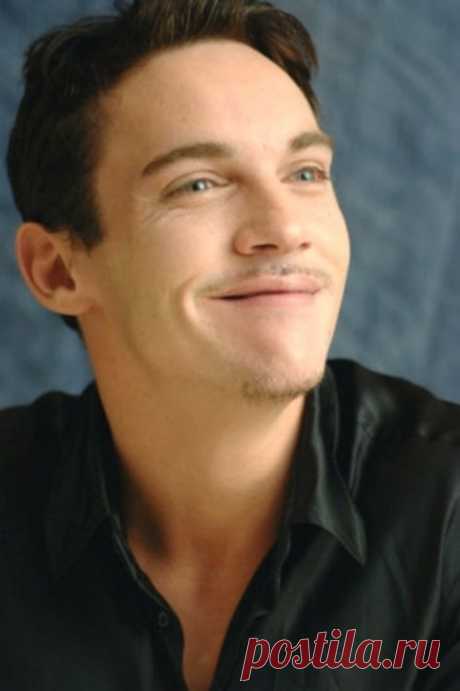 Джонатан Рис-Майерс