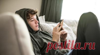 В России предложили ввести принудительную эмансипацию для трудных подростков. В России предложили ввести процедуру принудительной эмансипации для подростков, совершающих насильственные преступления. С инициативой выступил председатель комиссии Общественной палаты России по демографии Сергей Рыбальченко. Читать далее