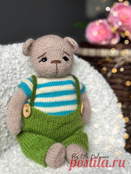 PDF Мишка спицами. Knitting pattern; Аmigurumi toy patterns. Мастер классы, схемы и описания на русском языке. Вязаные игрушки и поделки своими руками. Маленькие мишки своими руками, плюшевый мишка, забавный мишка из пряжи, мишка тедди, мишка спицами.