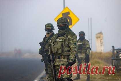 Мексика направила 1,5 тысячи военных в Синалоа после ареста главы наркокартеля. Власти Мексики направили 1,5 тысячи военных в штат Синалоа после ареста главы одного из крупнейших наркокартелей численностью около 30 тысяч человек Овидо Гусмана. По данным министерства, главной задачей военных станет «укрепление правого государства» и взаимодействие с властями при задержании членов группировок.