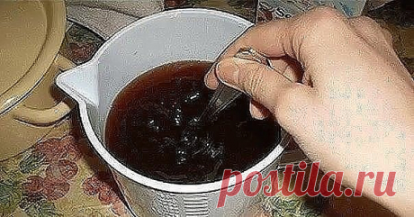 НАСТОЙКА ДЛЯ ВОССТАНОВЛЕНИЯ ЗРЕНИЯ

"...Предлагаю очень хороший рецепт от болезней глаз . Он помогает полностью излечить такие заболевания глаз, как глаукома, катаракта, слезоточивость, близорукость, дальнозоркость и т.д.
Рецепт простой и универсальный, опробованный на себе, когда у меня начало падать зрение (я каждый год прохожу медкомиссию, работаю на железной дороге). И он же помог моей 62-летней маме. Два года назад (к сожалению, слишком поздно) я заметила, что ее прав...