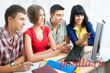 17 НОЯБРЯ- МЕЖДУН.ДЕНЬ СТУДЕНТА (англ. International Students' Day). Он был учрежден в 1941 году на международной встрече студентов стран, боровшихся против фашизма, которая проходила в Лондоне (Великобритания)