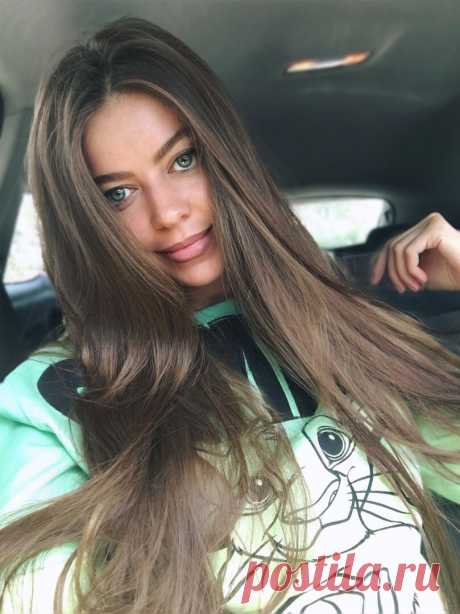 Сильно ломаются волосы по длине! Что делать?
Дорогие читатели и гости канала IRENSAID, рада Вас приветствовать. Меня зовут Ирина. Стремлюсь продлить молодость, красоту и качество жизни. Делюсь с Вами личными рекомендациями, проверенными временем.   Приветствую! Недавно я прочла комментарий к своей статье о том, что девушка никак не может отрастить длину волос, преследует жуткая ломкость и белые точки примерно на 5-10 см […]
Читай дальше на сайте. Жми подробнее ➡