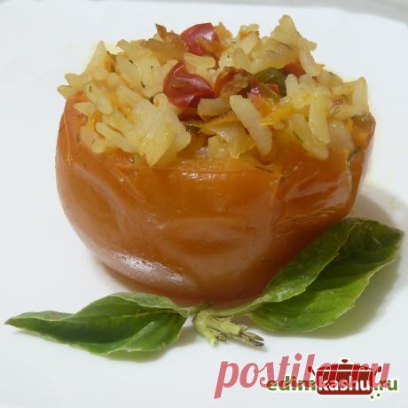 Фаршированные помидоры с рисом.
Вкусные фаршированные помидоры с рисовой начинкой - блюдо на каждый день, а также для постного или веганского/вегетарианского меню. Можно приготовить как в духовке, так и на плите.