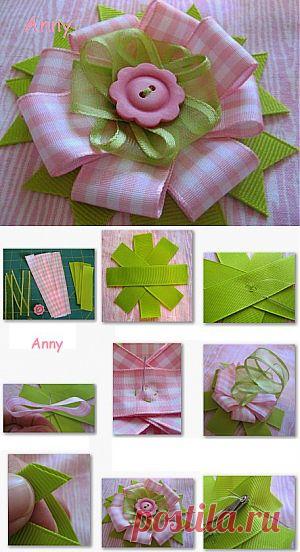 Брошь-цветок из лент. Девочкам..