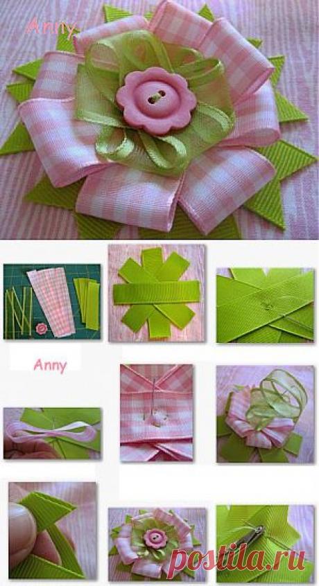 Брошь-цветок из лент. Девочкам..