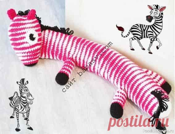 Зебра-подушка крючком. Описание