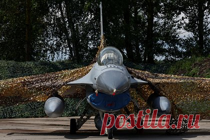 Создание полноценной эскадрильи F-16 на Украине отложили на много месяцев