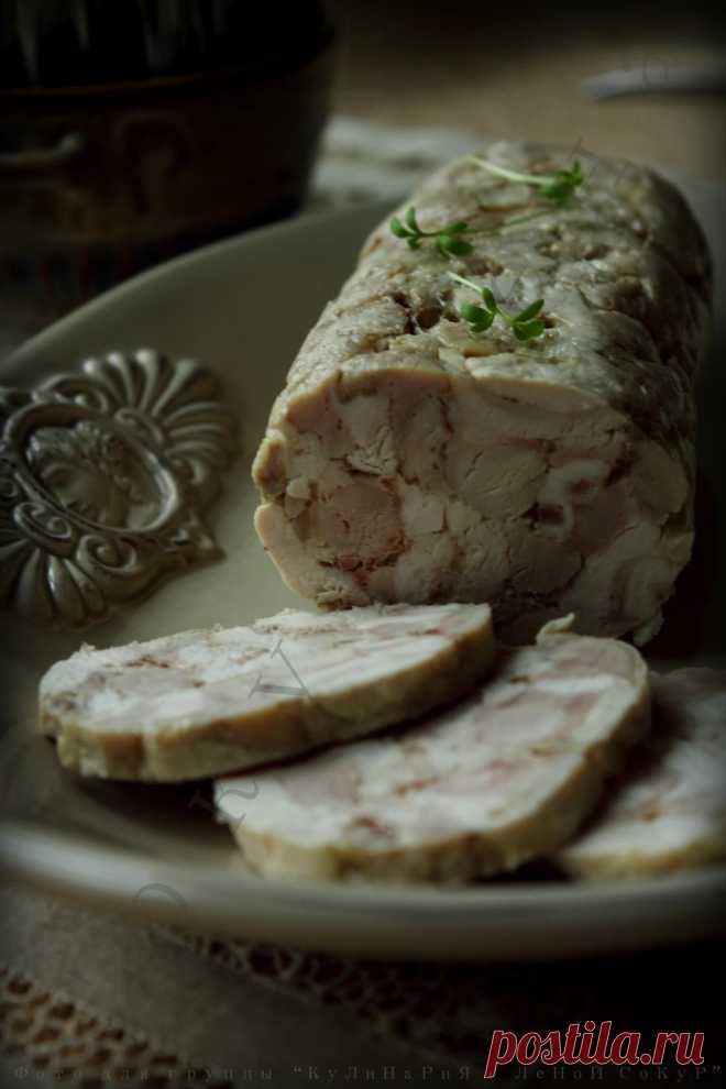 Рулет куриный паровой.