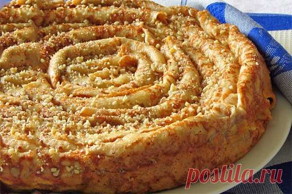 Блинный пирог с творогом, изюмом и грецкими орехами — Домашняя кулинария
