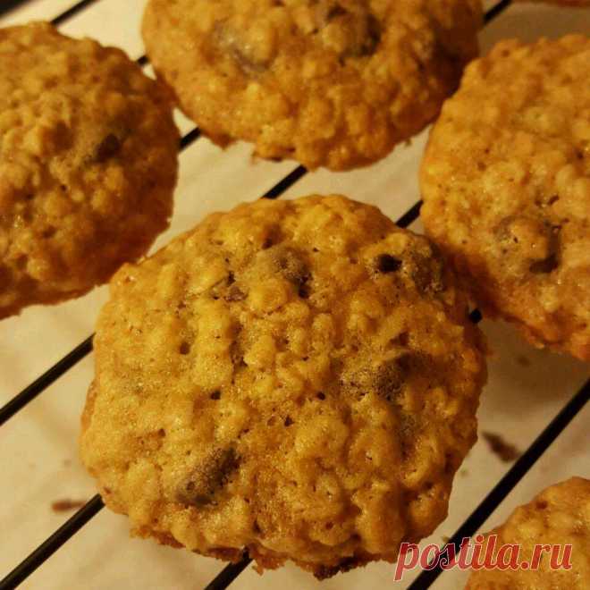 Рецепт: Мягкое овсяное печенье с шоколадом - все рецепты России